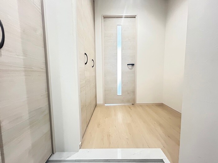 物件内観写真9　(廊下)