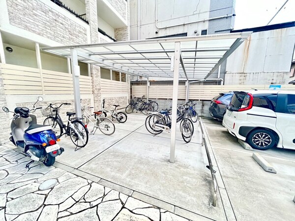 駐輪場