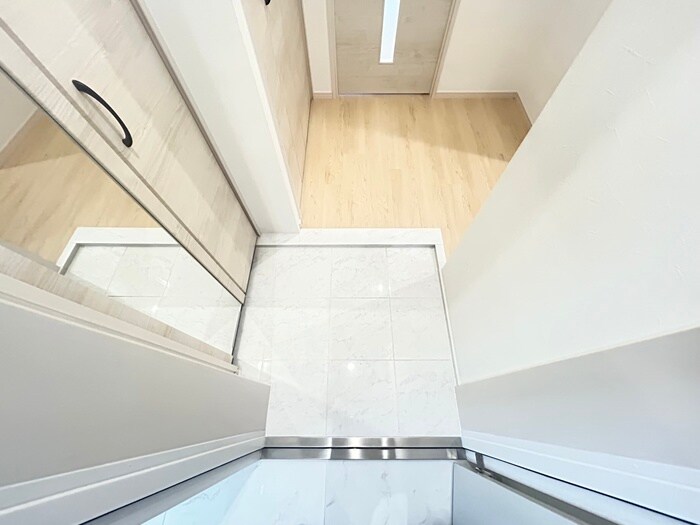 物件内観写真20　(玄関)