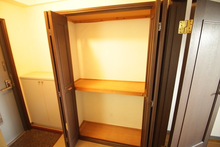 物件内観写真15　(収納)