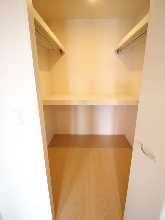 物件内観写真14　(収納)