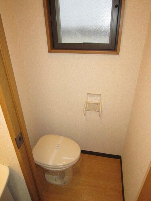 物件内観写真14　(トイレ)