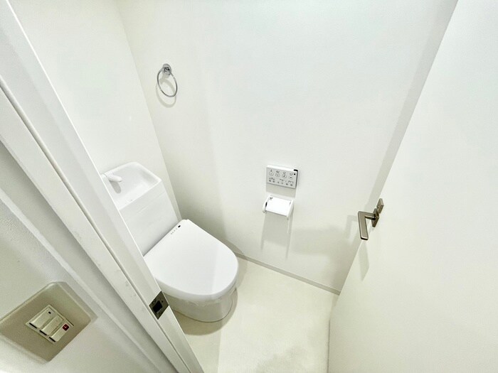 物件内観写真16　(トイレ)