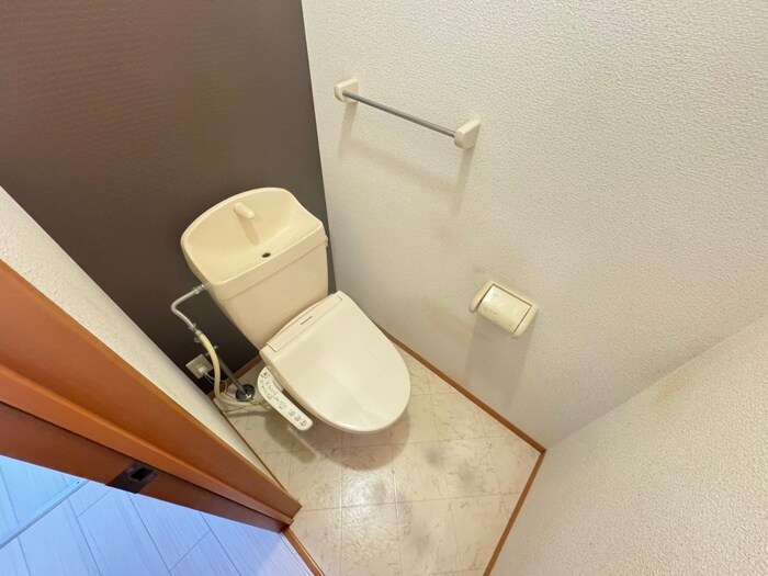 物件内観写真12　(トイレ)