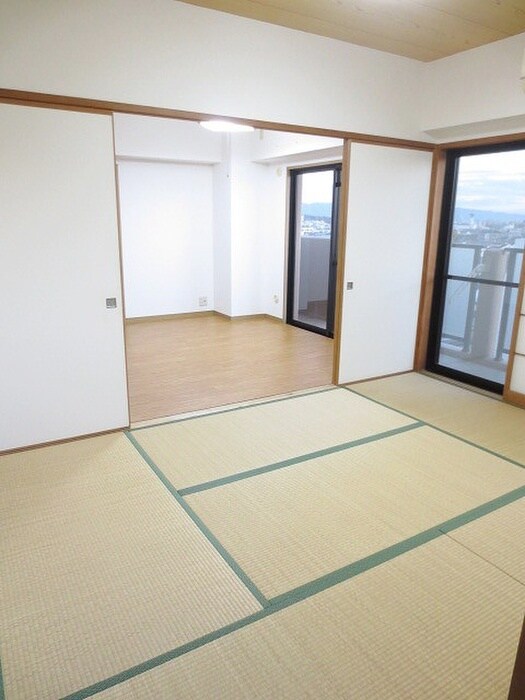 物件内観写真6　(居室)