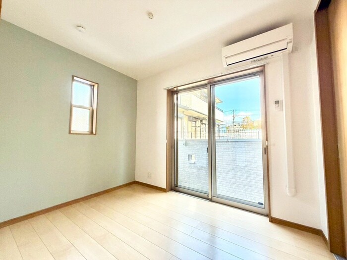 物件内観写真8　(居室)