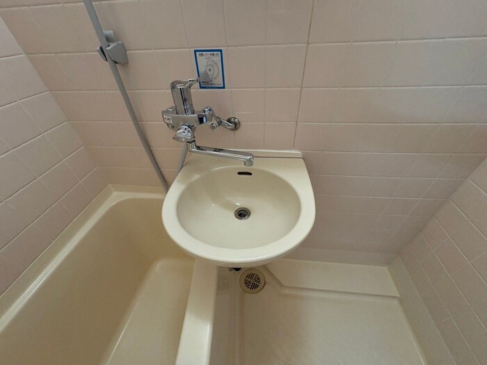 物件内観写真11　(洗面)