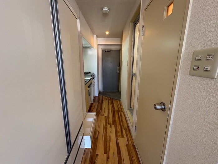 物件内観写真17　(廊下)