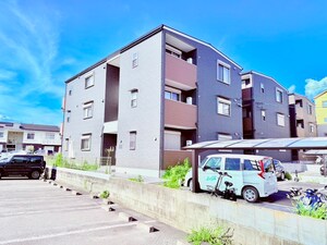 グランシャリオ招提Ⅲ外観写真