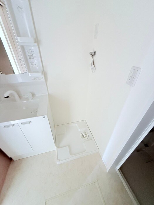 物件内観写真21　(洗濯機置場)