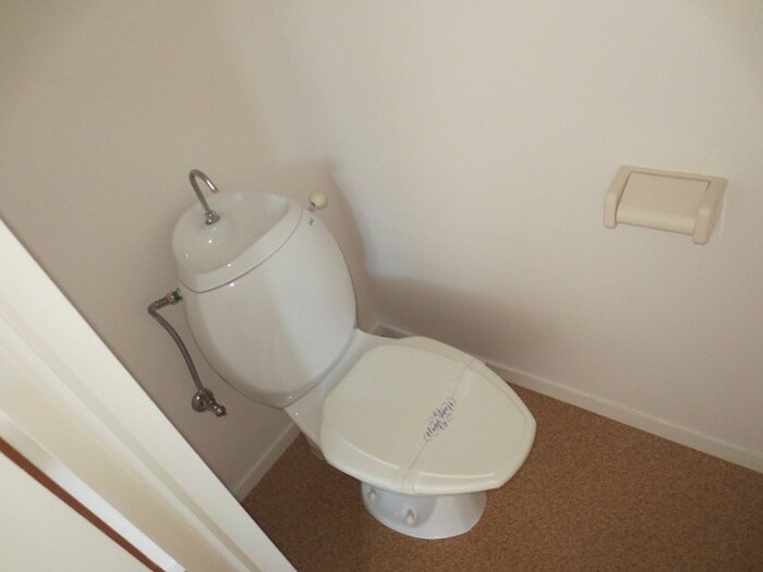 物件内観写真8　(トイレ)