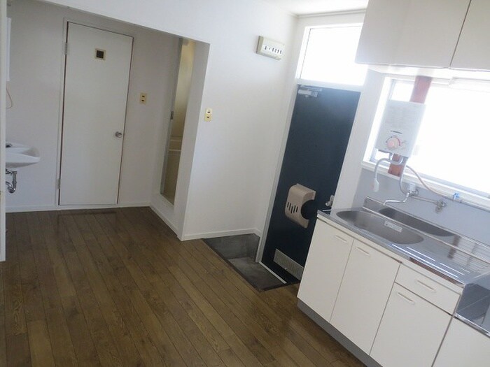 物件内観写真10　(居室)