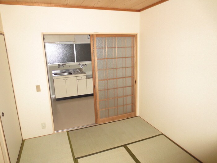 物件内観写真13　(居室)