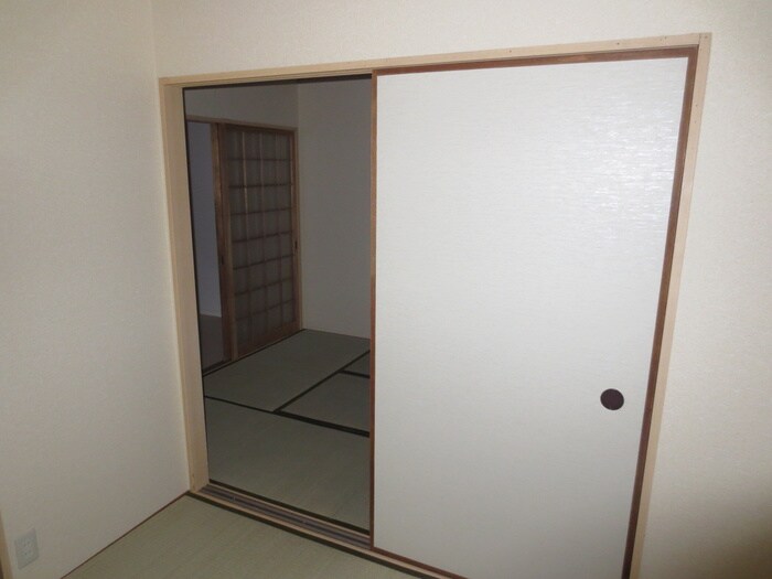 物件内観写真16　(居室)