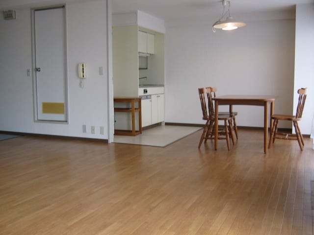 物件内観写真4　(居室)