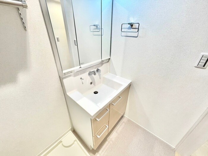 物件内観写真13　(洗面)