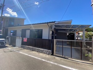 苗鹿一丁目貸家外観写真