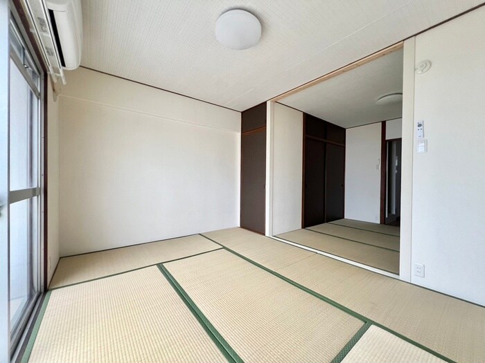 物件内観写真8　(居室)