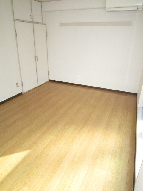 物件内観写真5　(居室)