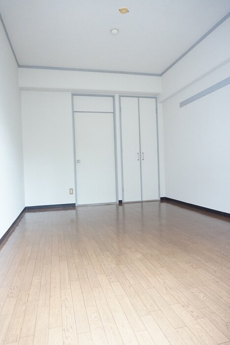 物件内観写真5　(居室)