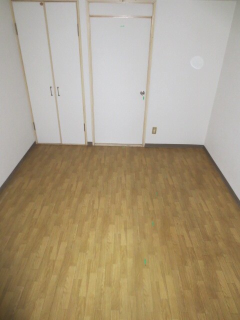 物件内観写真6　(居室)