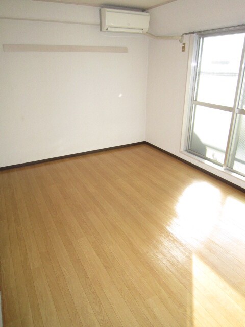 物件内観写真6　(居室)