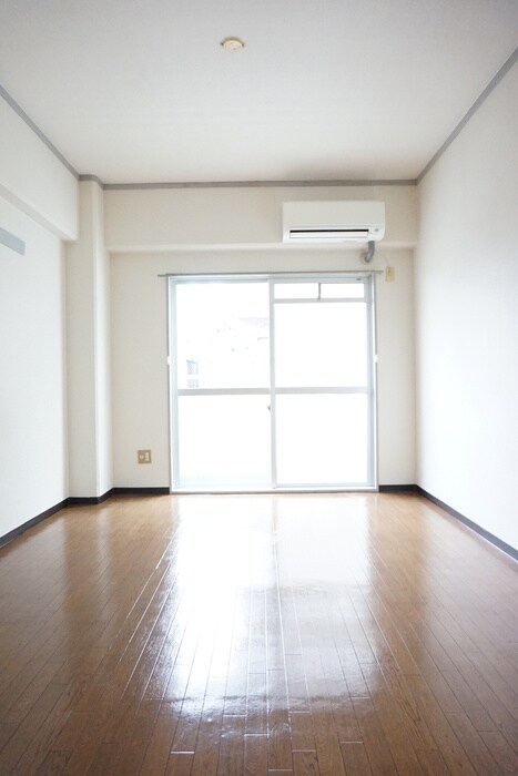 物件内観写真6　(居室)