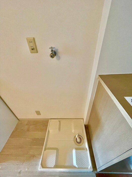 物件内観写真11　(洗濯機置場)