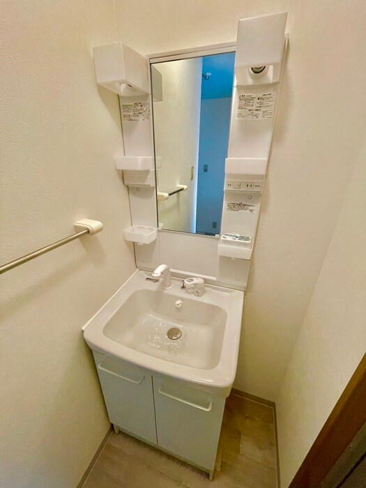 物件内観写真13　(洗面)