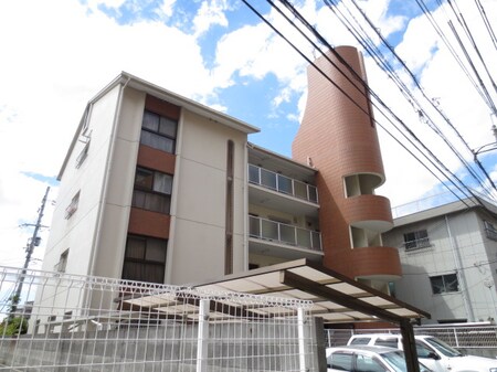 カサアカネ有岡外観写真