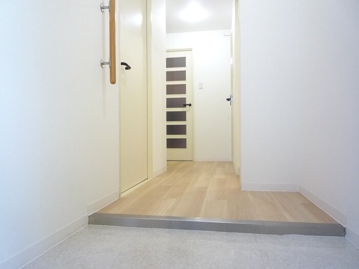 物件内観写真8　(廊下)