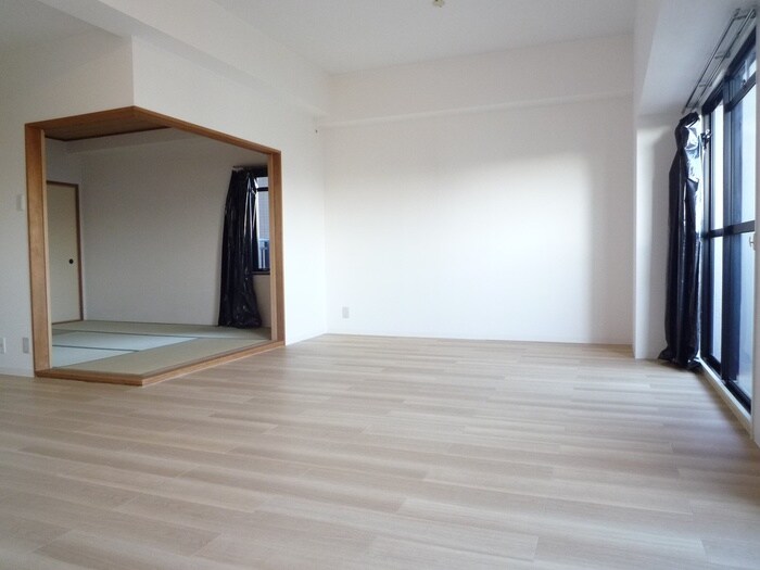 物件内観写真10　(居室)