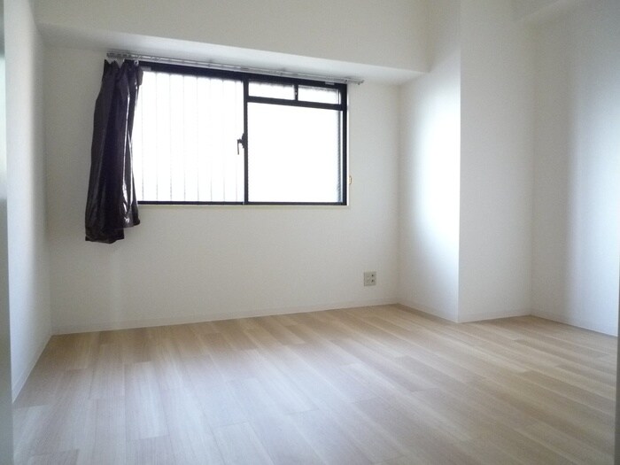 物件内観写真17　(居室)
