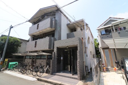サンフルマンション外観写真