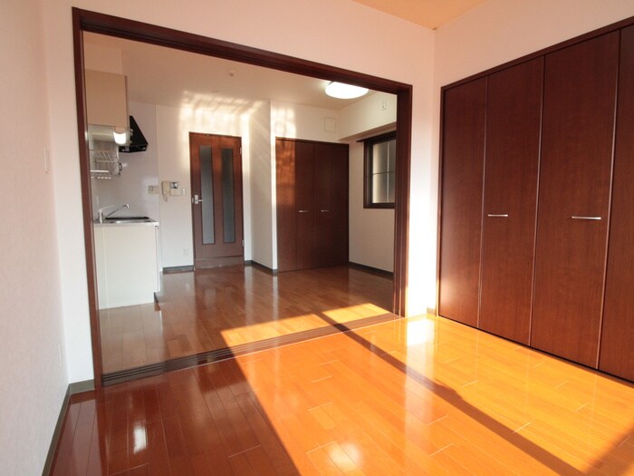 物件内観写真7　(居室)