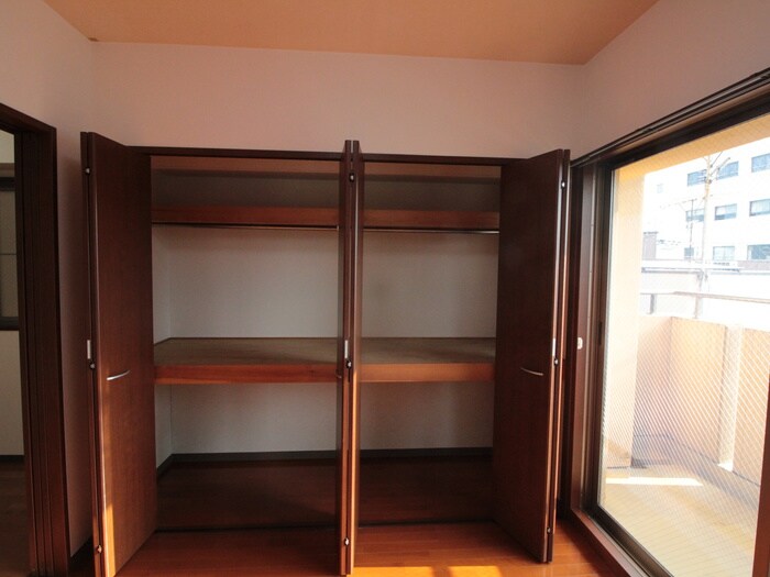 物件内観写真13　(収納)