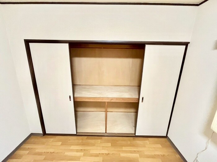 物件内観写真10　(収納)