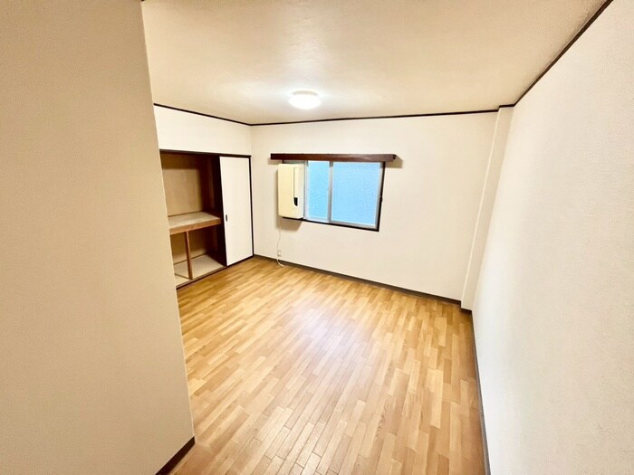 物件内観写真22　(居室)