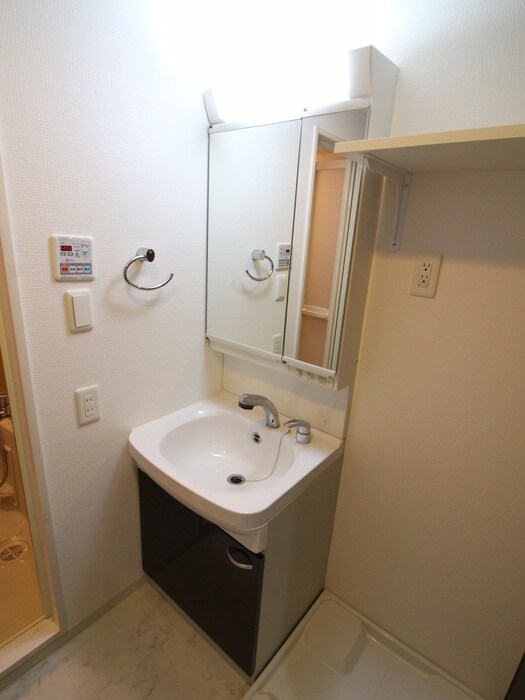 物件内観写真9　(洗面)