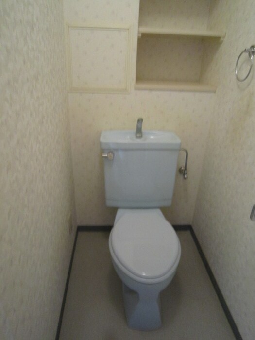 物件内観写真11　(トイレ)