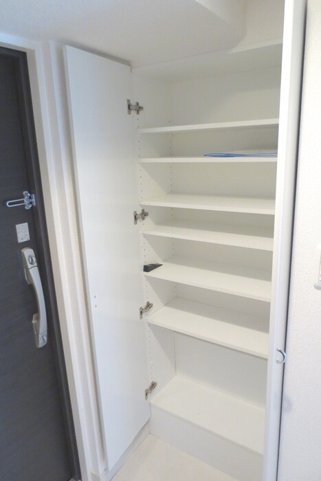 物件内観写真17　(靴箱)