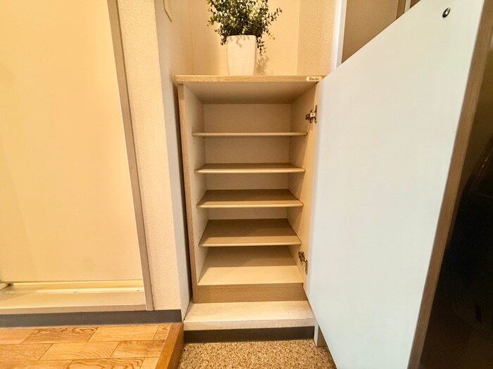 物件内観写真17　(靴箱)