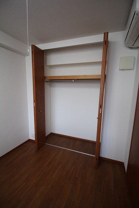 物件内観写真11　(収納)
