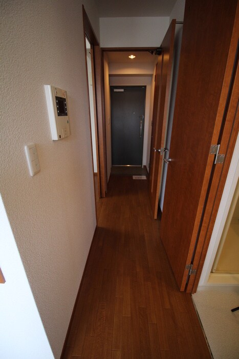 物件内観写真19　(廊下)