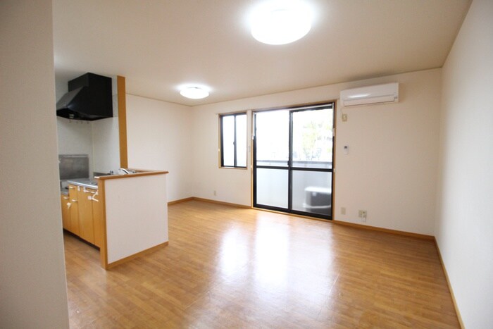 物件内観写真5　(居室)