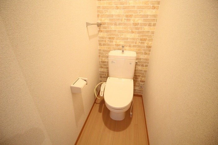 物件内観写真10　(トイレ)