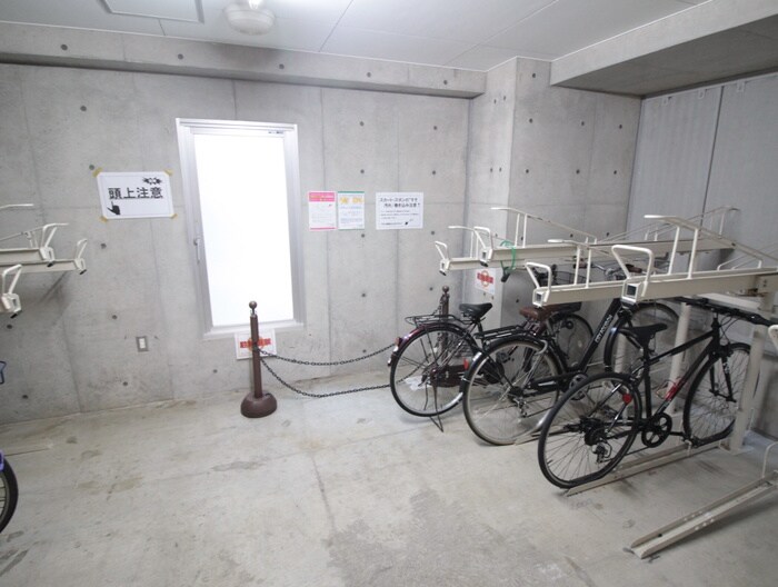 物件外観写真5　(駐輪場)