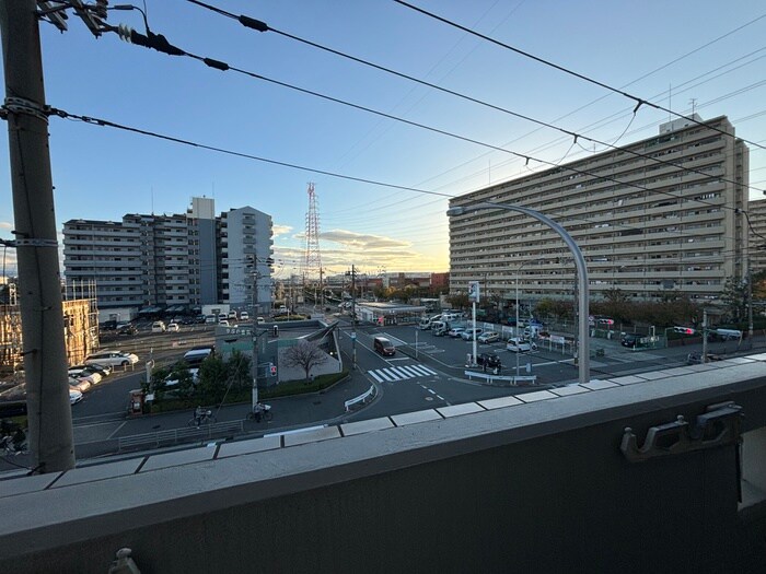 物件内観写真20　(室内からの展望)