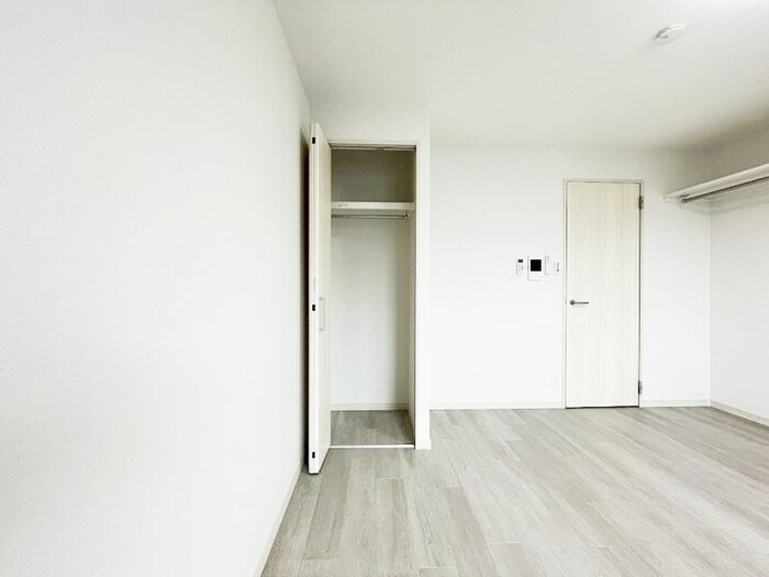 物件内観写真3　(居室)