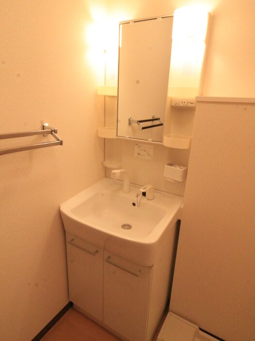 物件内観写真11　(洗面)